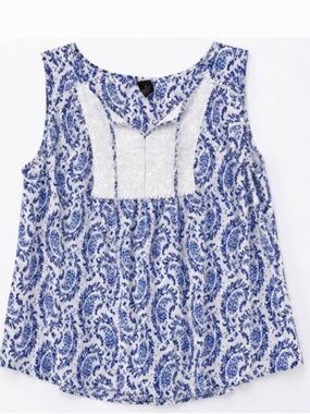 Blue & White Paisley Cold Shoulder Blouse Size 1X